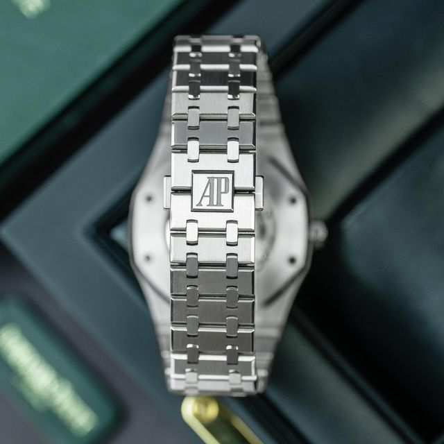 Audemars Piguet Royal Oak 15400ST.OO.1220ST.02 Image 3